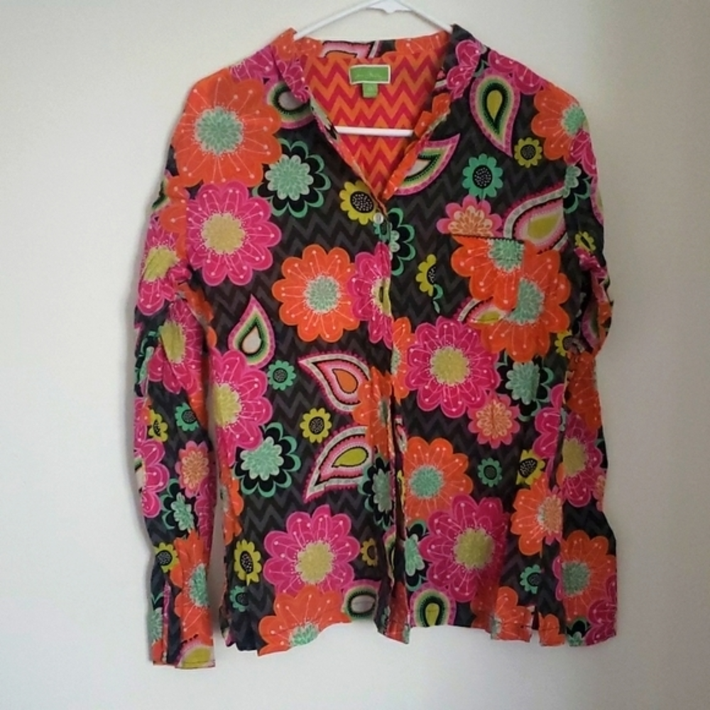 Vera Bradley Medium Pocketed Long Sleeve Shirt
